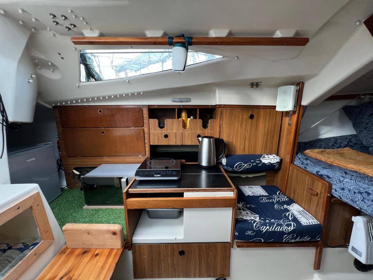 Nuit Insolite Sur Un Bateau Au Havre El Havre Exterior foto